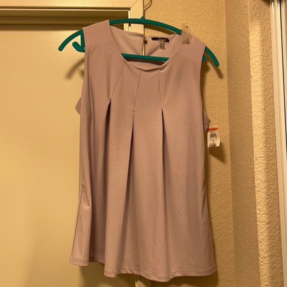 Tops - Violet Tahari pleated sleeveless blouse top